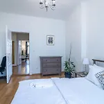 Apartment Royal Road Prague