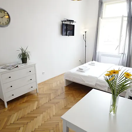 Royal Road Appartement *