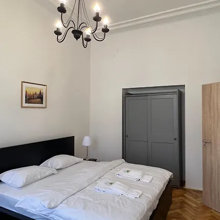 Apartment Royal Road