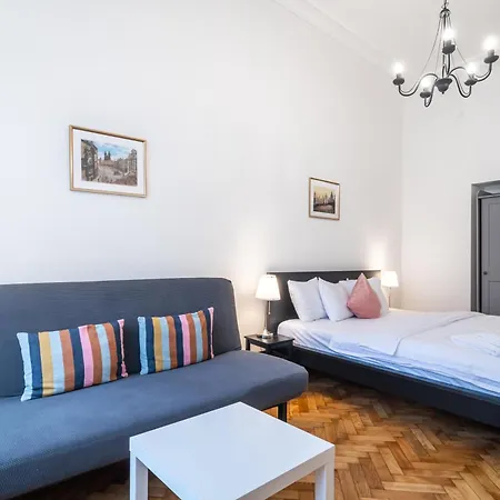 Apartment Royal Road