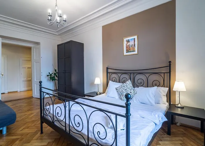 Royal Road Appartement *
